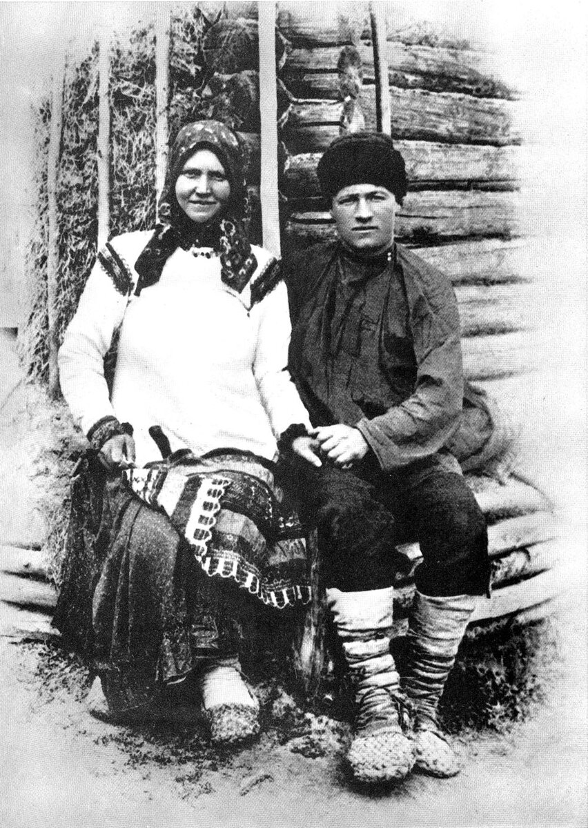Молодые крестьяне, фото начала XX века
