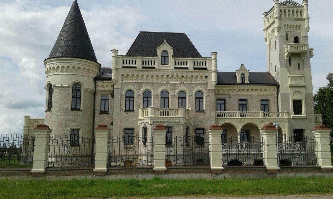 Замок Понизовкиных