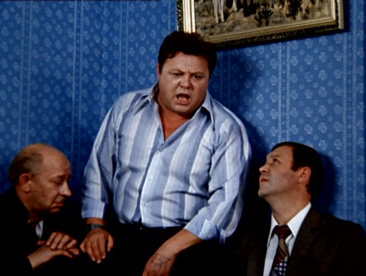 Петя плохой работник, но своё - требует.  Скриншот.