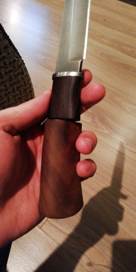 Сломанная рукоять ножа