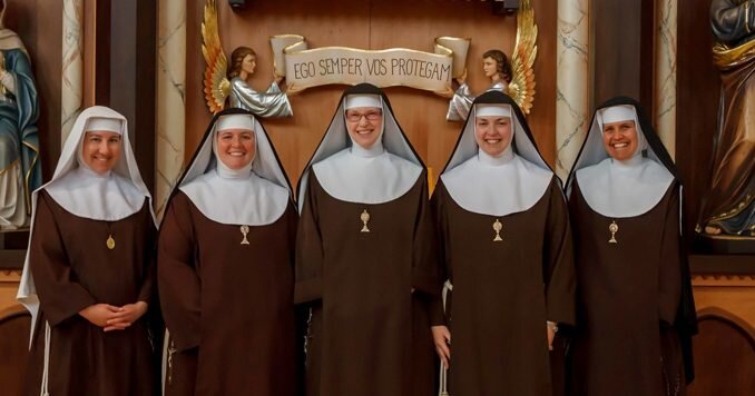 католические монахини