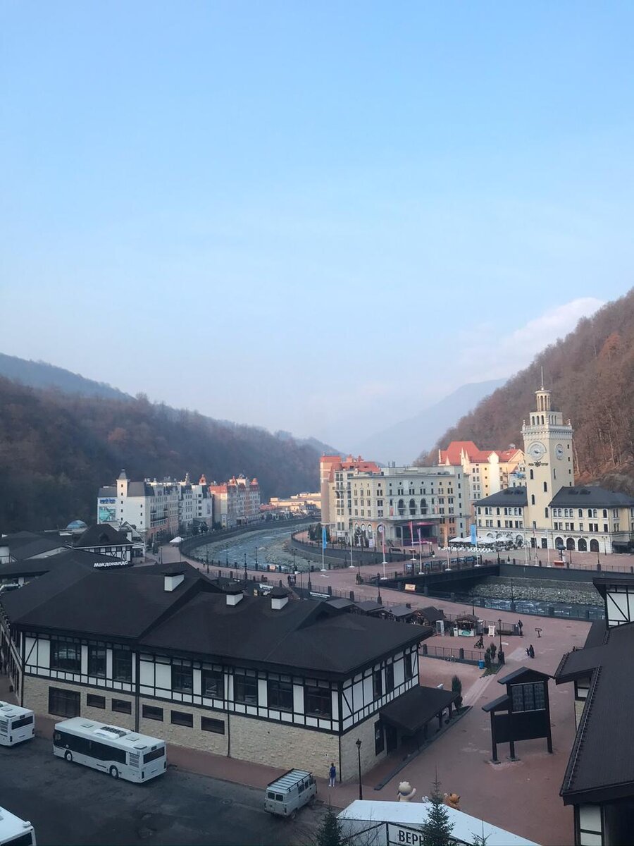 "Роза-плато,"поздней осенью.