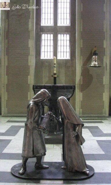 Brian Fell, Nativity Group (Sheffield Cathedral, 2009)