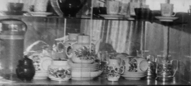 Сервиз "Полевые цветы" в буфете, СССР, середина 70-х