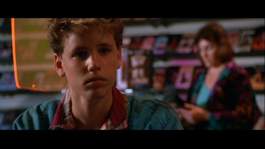 Кори Хэйм в фильме «Пропащие ребята». Кадр из фильма