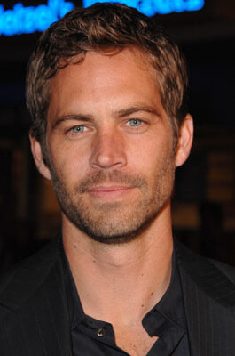 Пол Уи́льям Уо́кер IV (англ. Paul William Walker IV; 12 сентября 1973, Глендейл — 30 ноября 2013, Санта-Кларита[7][8][9]) — американский киноактёр и модель. Широкую известность получил благодаря роли Брайана О’Коннера в серии фильмов «Форсаж