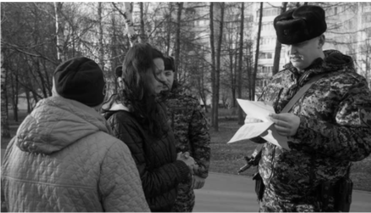 запрещено всё что не разрешено. разрешено сидеть дома и помалкивать.