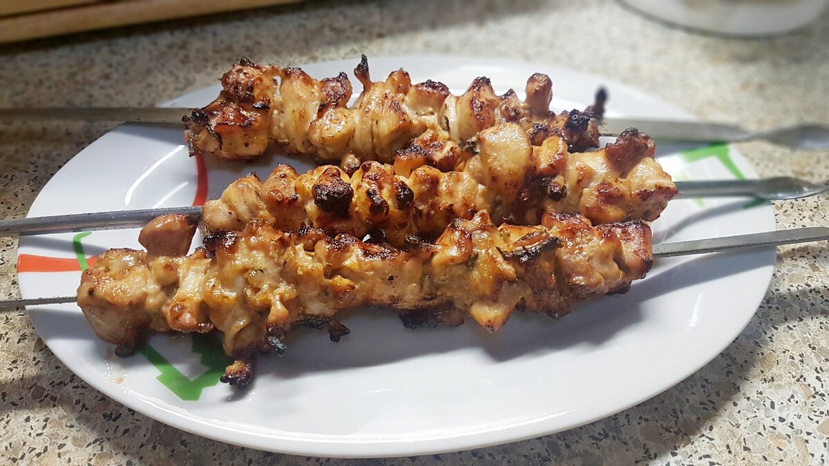 Карбонад свиной шашлык. Шашлык из свинины. Шашлык на шпажках в духовке. Сочный шашлык. Шашлык.