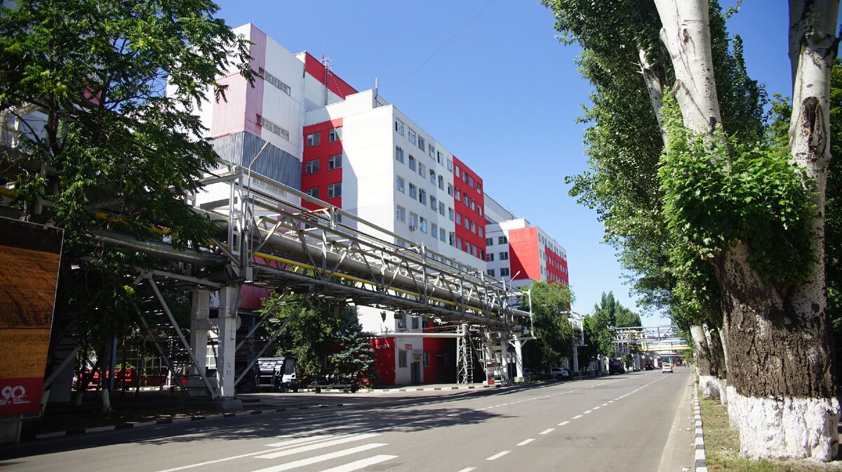 Широкие проспекты "Ростсельмаша". Это просто город в городе.