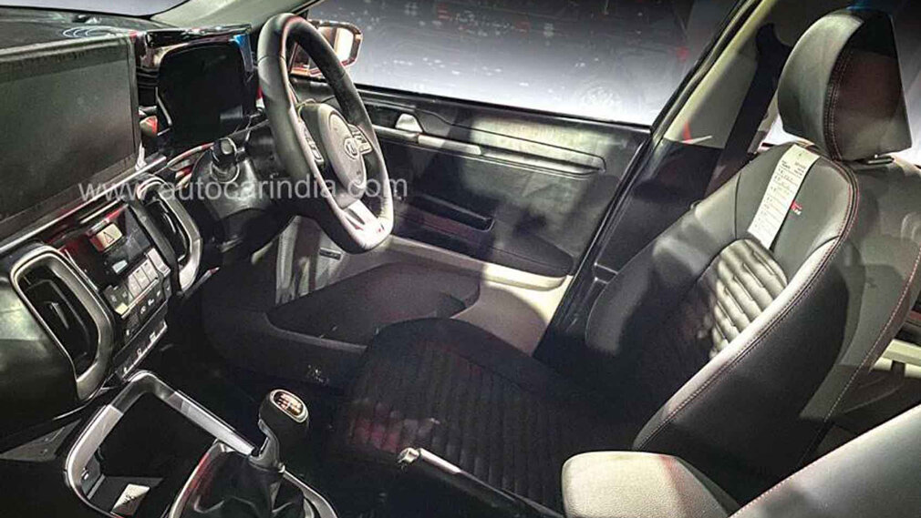 Салон Kia Sonet. Фото: Autocar India