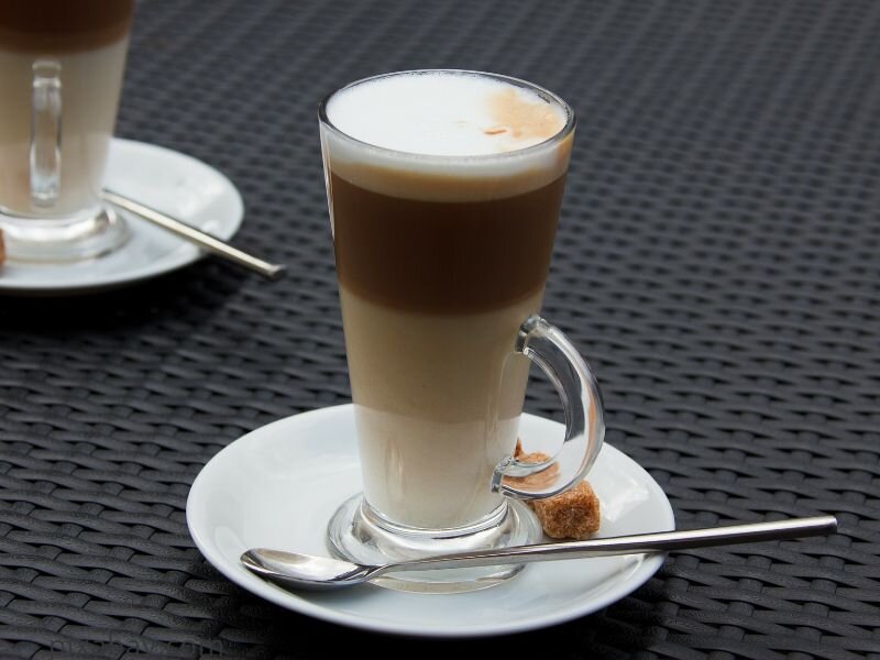 кофе латте.