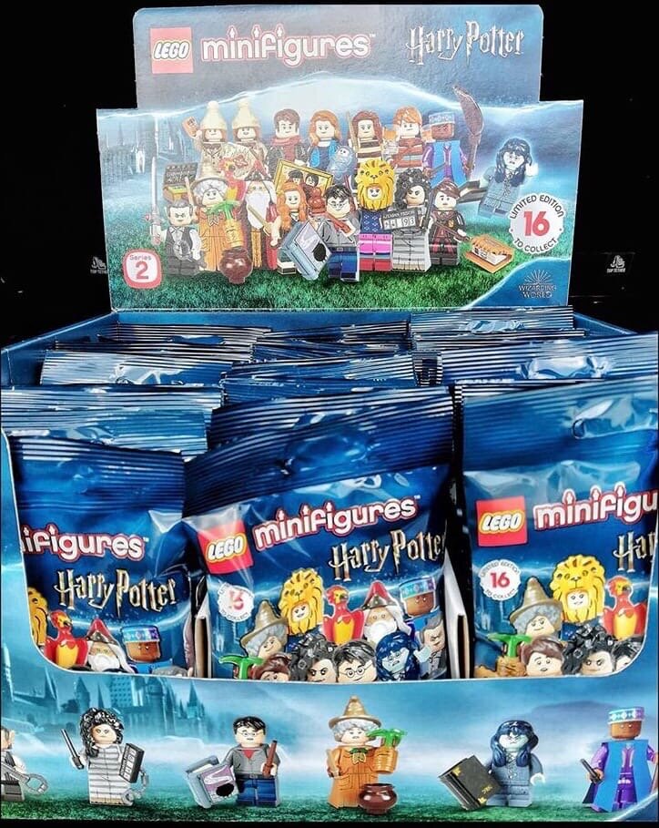 Пакетики и коробка с новой серией LEGO Minifigures по Гарри Поттеру!
