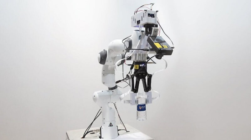 Благодаря чипу Loihi рука робота смогла справиться с шрифтом Брайляс точностью 92%.