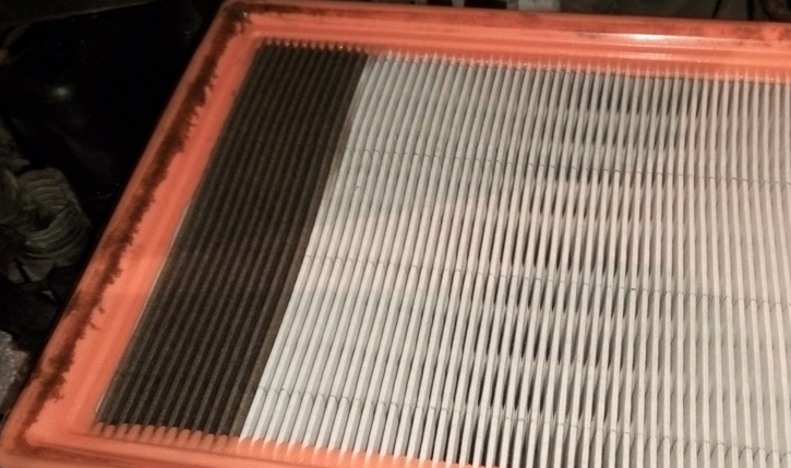 Масло в воздушном фильтре