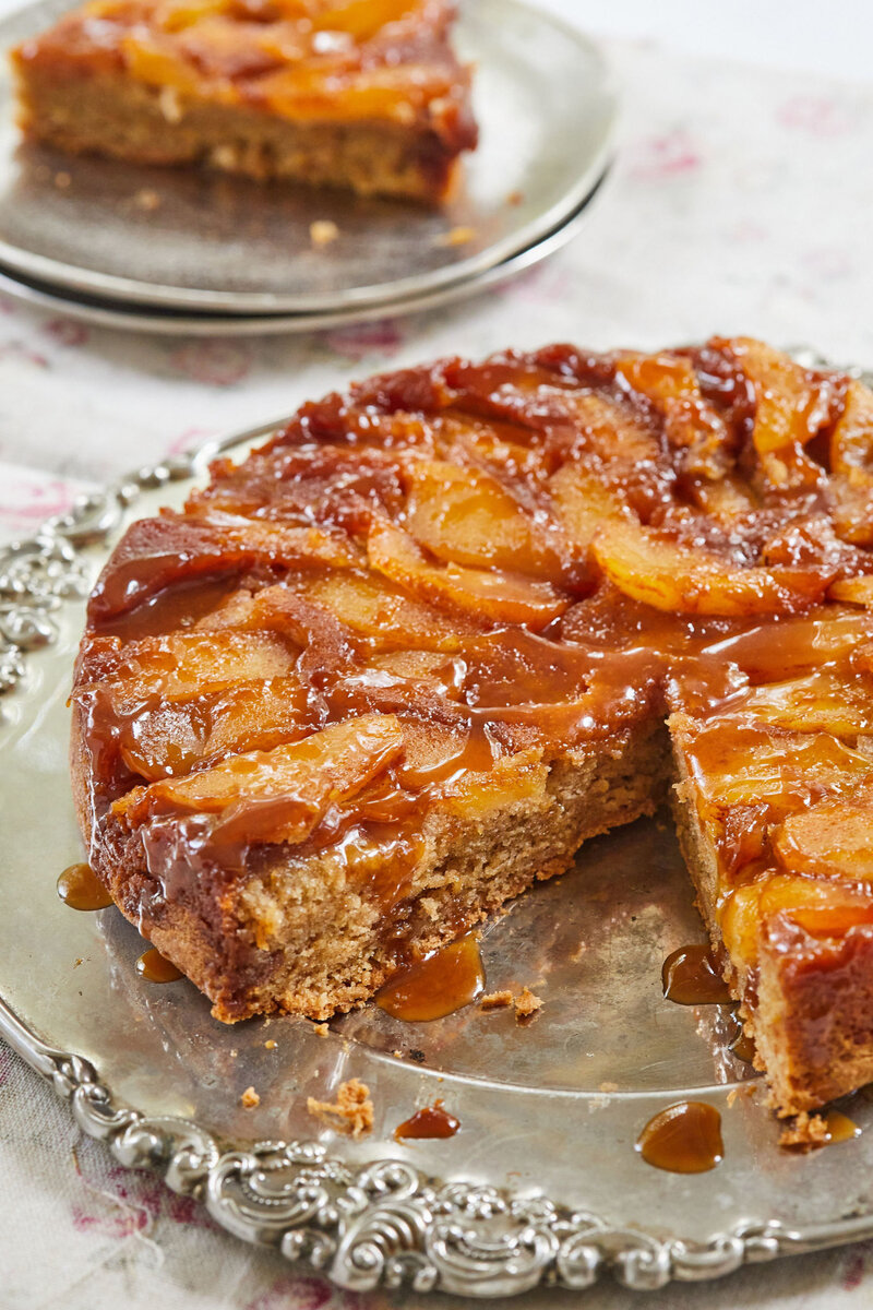 Apple Caramel Cheesecake Bars Recipe Rhubarb and custard, Apple recipes, Cream c