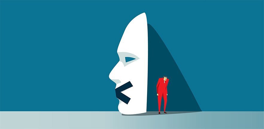 
Не обьясняйте свой отказ манипулятору.

Если вы отказали противнику, сказали своё твёрдое «нет», сумейте обойтись без объяснений и оправданий.

При этом нельзя испытывать чувство вины за то, что вы отказываете без объяснений. 

Манипуляторы чувствуют внутренний настрой, и если вы будете колебаться внутри себя, то от вас добьются комментариев и, возможно, даже уговорят на выгодные для них, но не для вас, действия.