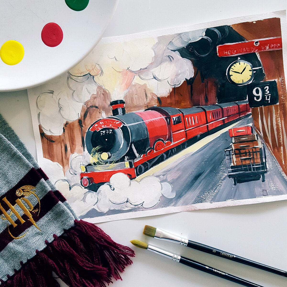 Хогвартс-Экспресс отправляется с платформы 9 и 4/3 ровно в 10:00!