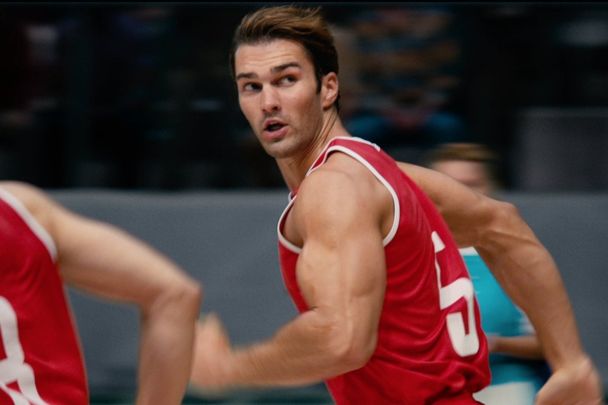 Модестас Паулаускас в исполнении Жильвинаса Тратаса (Фильм "Движение вверх")