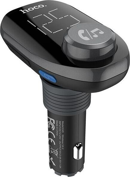 Преимущества: качество передачи звука, 2 USB-порта для одновременной зарядки гаджетов, встроенный картридер, дисплей, функция громкой связи.
