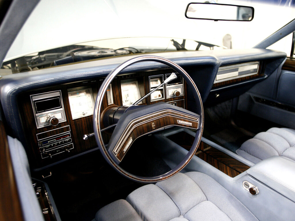 Lincoln Continental Mark V