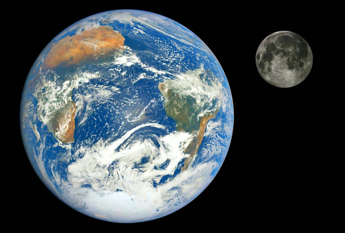 Фото земли с космоса с луной