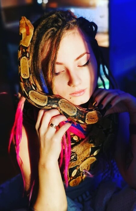 Диана Дзержинская.