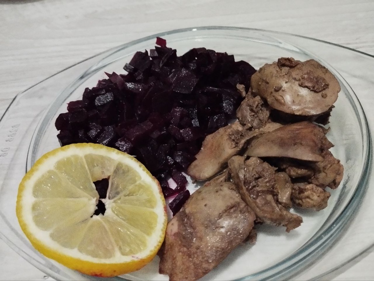 Лимоном сбрызнула перед едой