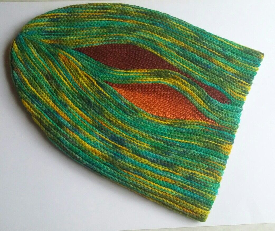 Тамбурное вязание. Боснийское вязание крючком. Шапочка укороченными рядами. Шапка в технике боснийского вязания. Шапочка в технике боснийское вязание крючком.