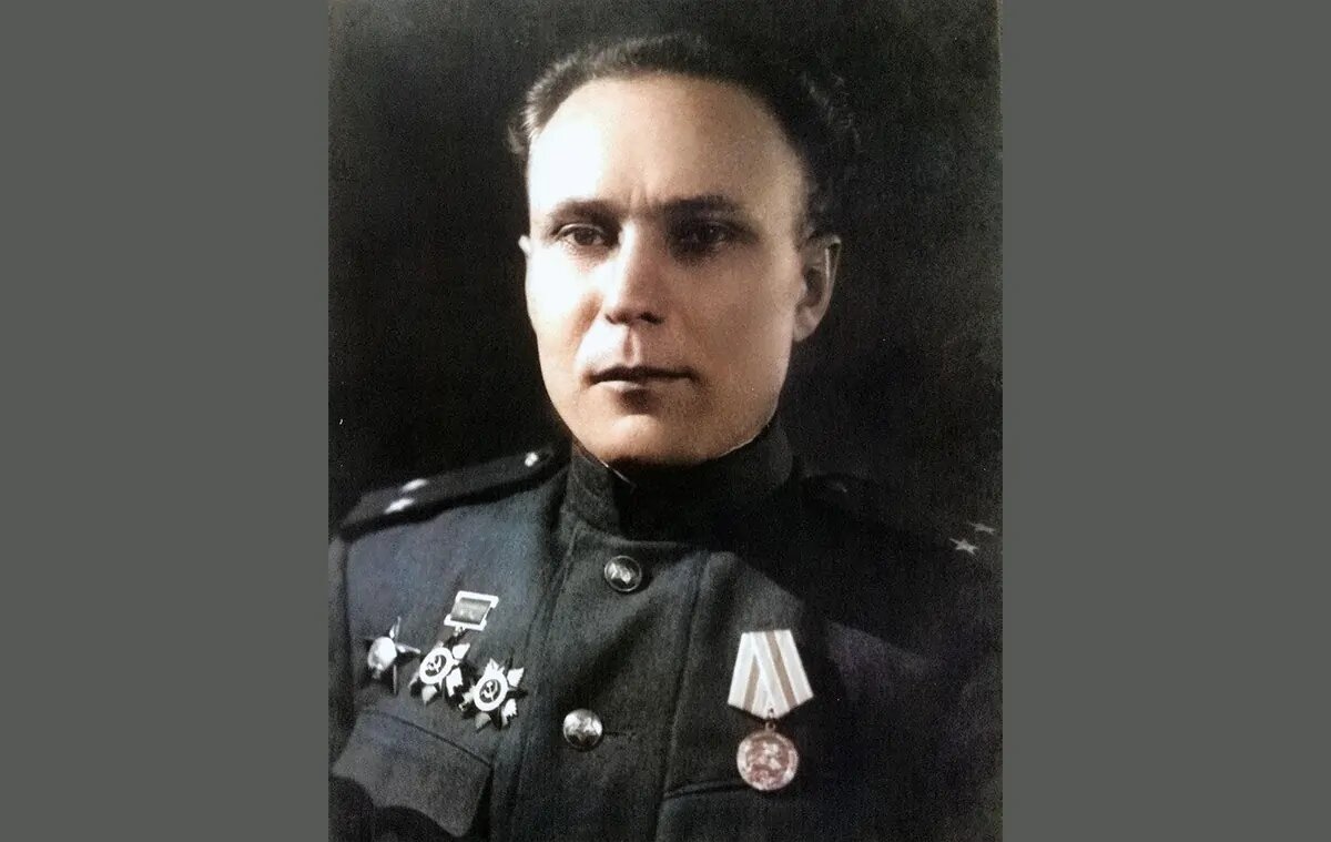 ◙ Николай Лаврентьевич Стряпчев 


