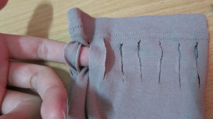 
Сделайте небольшие надрезы (примерно 2,5-3 см длиной).
