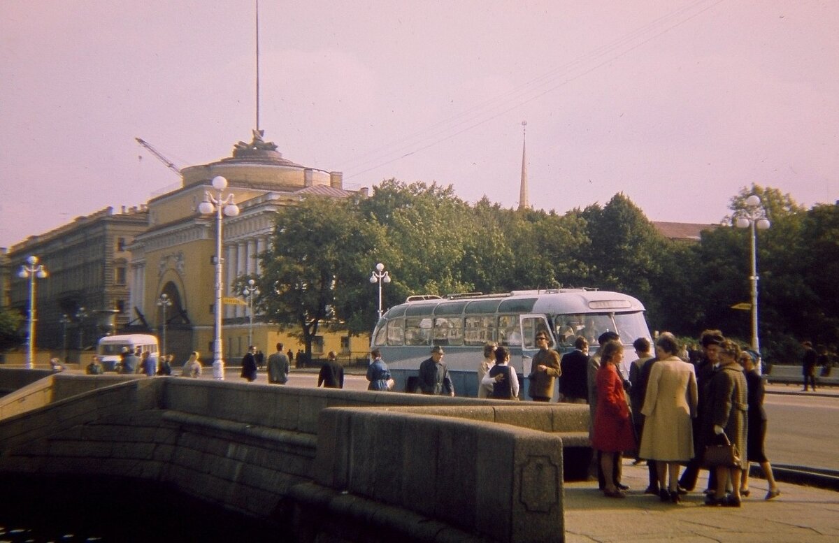 Адмиралтейская набережная. 1971 г