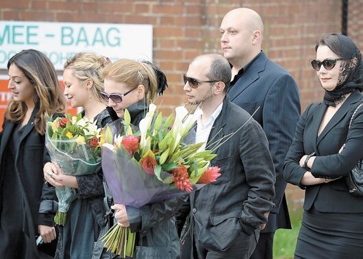 Радостные лица...