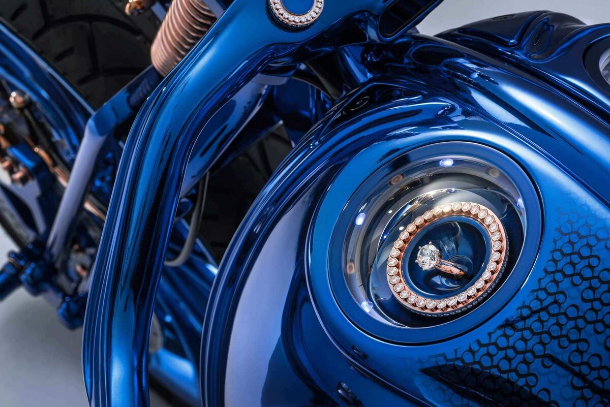 Мотоцикл Harley Davidson Blue Edition