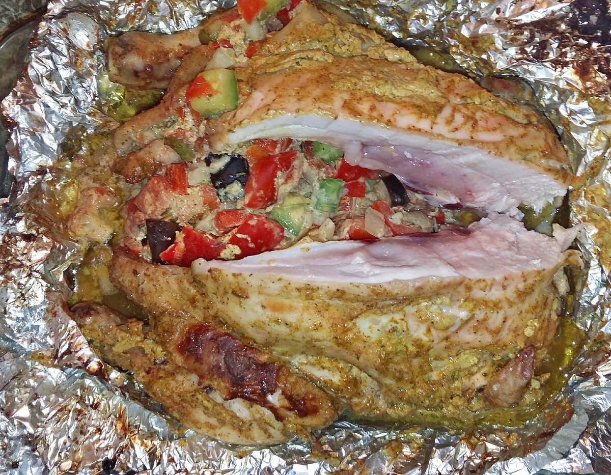 Курица в фольге в духовке фото Запекаем курицу целиком в фольге с овощами. FNS_fotonasmartfon Дзен