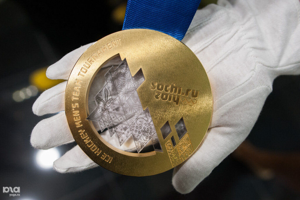Олимпийская медаль Сочи 2014.