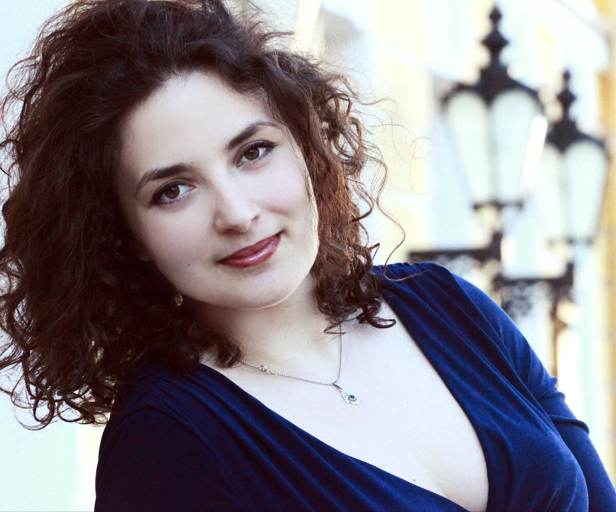 Полина Арцис (меццо-сопрано)