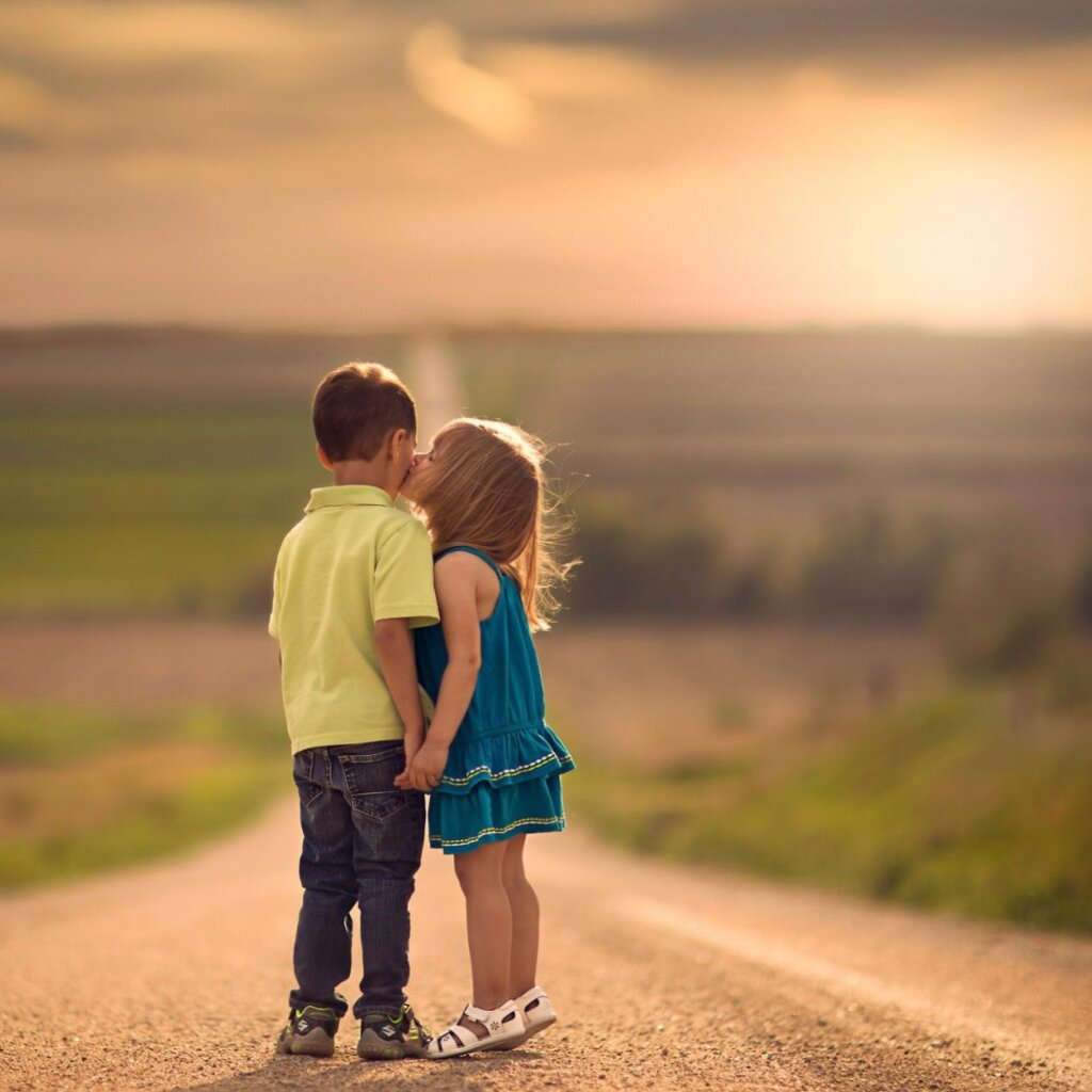 парочка подростков. даня и кристи. японская жена изменяет мужу. парень и девушка. пара 12 32.