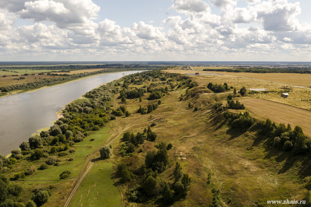 Коренной берег. Коренной берег. Коренной берег реки это. Котлову). Береговой рельеф презентация.