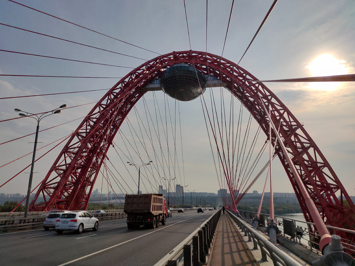 Живописный мост