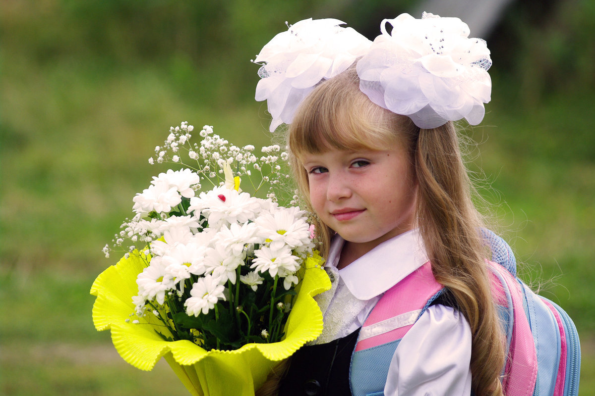 Картинка 1 девочки. Первоклашка. Первоклассница. Фотосессия первоклашки. Девчонки первоклашки.