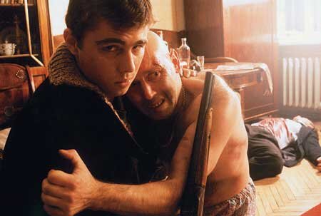 Бодров и Сухоруков, кадр из "Брат" (1995)