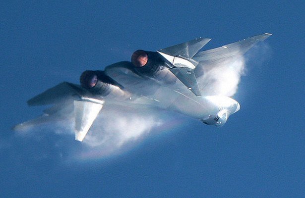Российский многоцелевой истребитель Су-57.