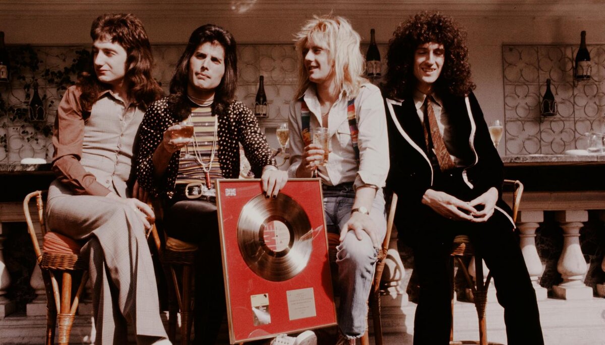 John Deacon, Freddie Mercury, Roger Taylor and Brian May in 1976 Photo: MARTYN GODDARD / REX FEATURES