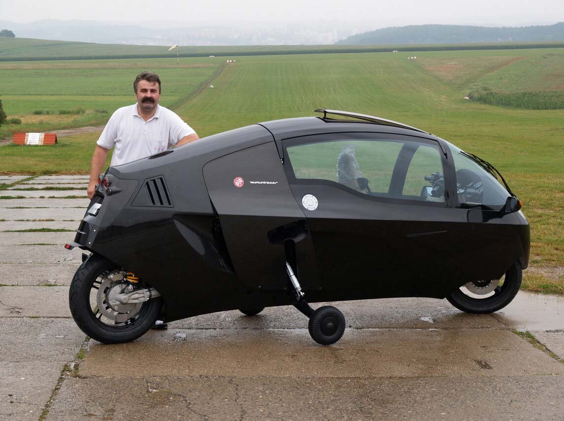 Двухколёсный автомобиль с гироскопом