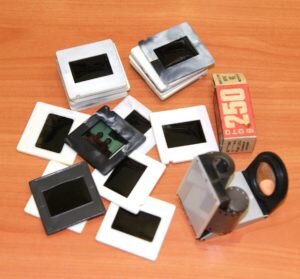    Негативная фотопленка и слайды (позитивная фотопленка)