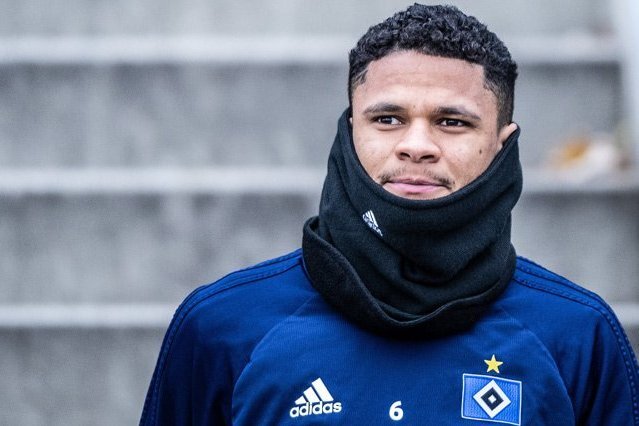 «Соккер.ру» нравится ставка чемпионов на футболистов, которых не успели перехватить в топ-5, но по классу все подходят для ведущих лиг.  
Подробнее: https://www.soccer.ru/blogs/record/1125445/santos-duglas-zenit