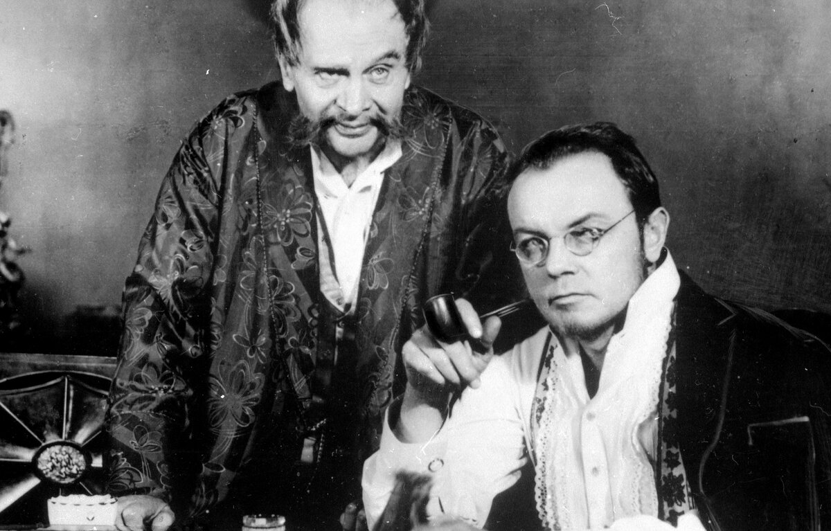 Кадры из советского фильма "Братья Карамазовы"