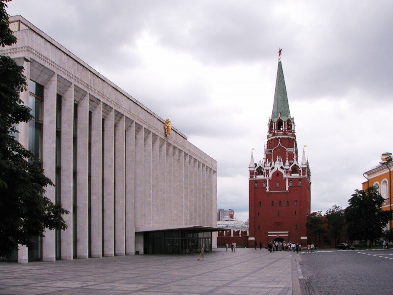 Дворец Конгрессов московского Кремля;