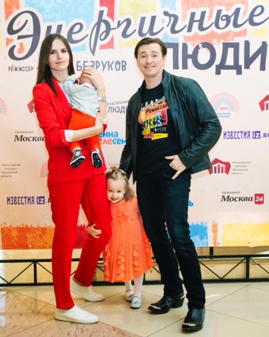 Семья, личная жизнь и все дети талантливого Сергея Безрукова