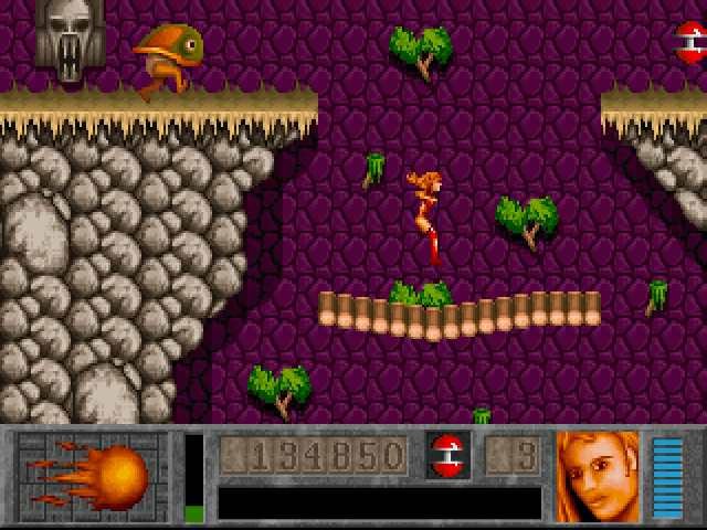 Рыжая шевелюра вздымается в прыжке